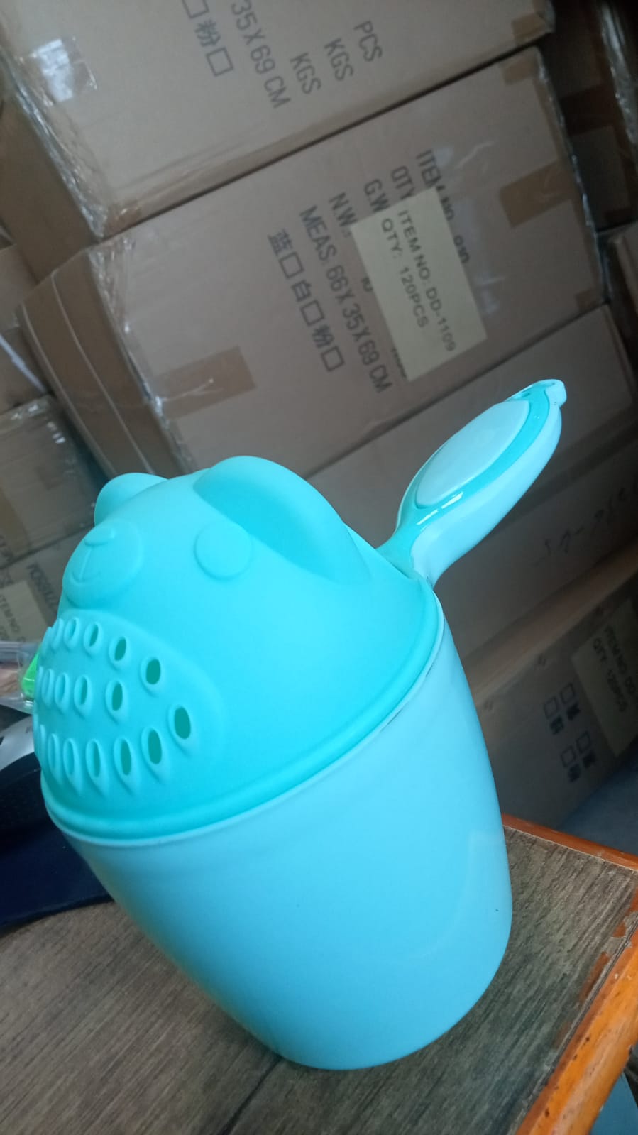 Baby Shampoo Shower Cup Safe Soft Bathing Water Scorpion Baby Bath Tumbler Hair Washing Mug Rainer Your Brand