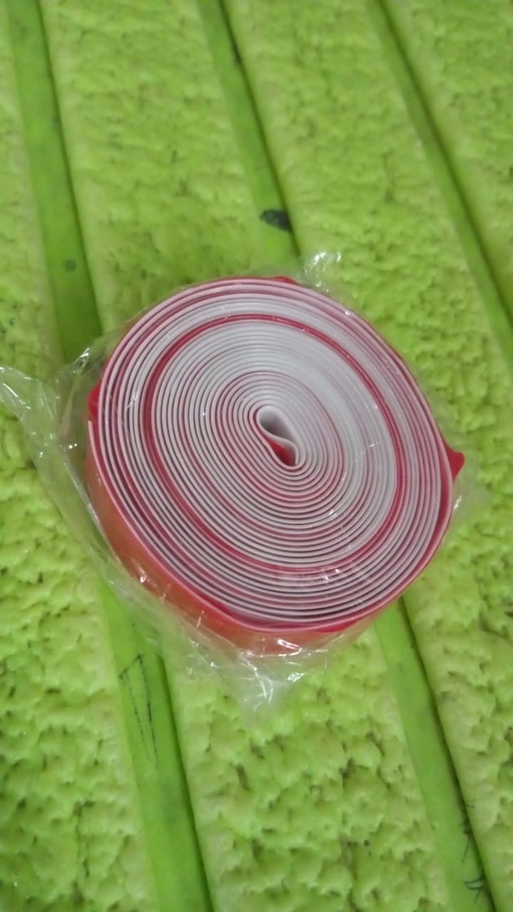 Kitchen Wall Sealing Strip Tape Sink Waterproof and Oil-Proof Caulk Tape Self Adhesive Sealing Tape for Corners and Gaps Your Brand