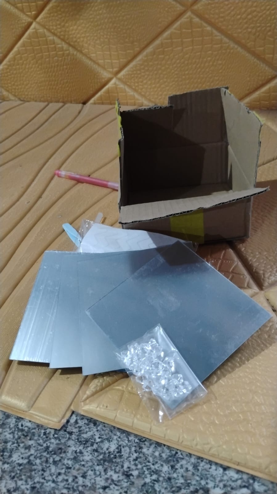 Cube Tulip Night Lamp | Led Decorative Nights Lamp (Multicolor & Design / 1 Set) Your Brand