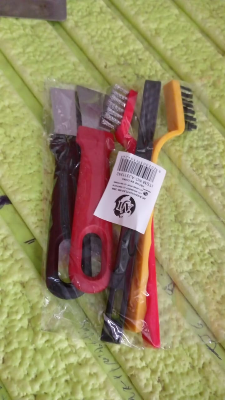 Wire Brush and Scraper Set (5 Pcs Set) Your Brand