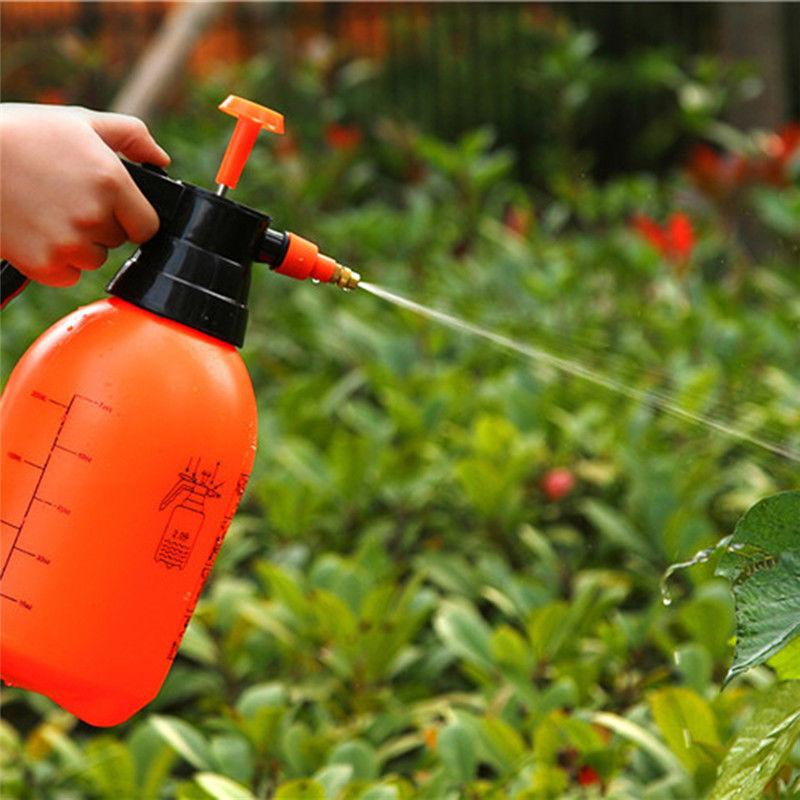 0645 Water Sprayer Hand-held Pump Pressure Garden Sprayer - 2 L Wukusy