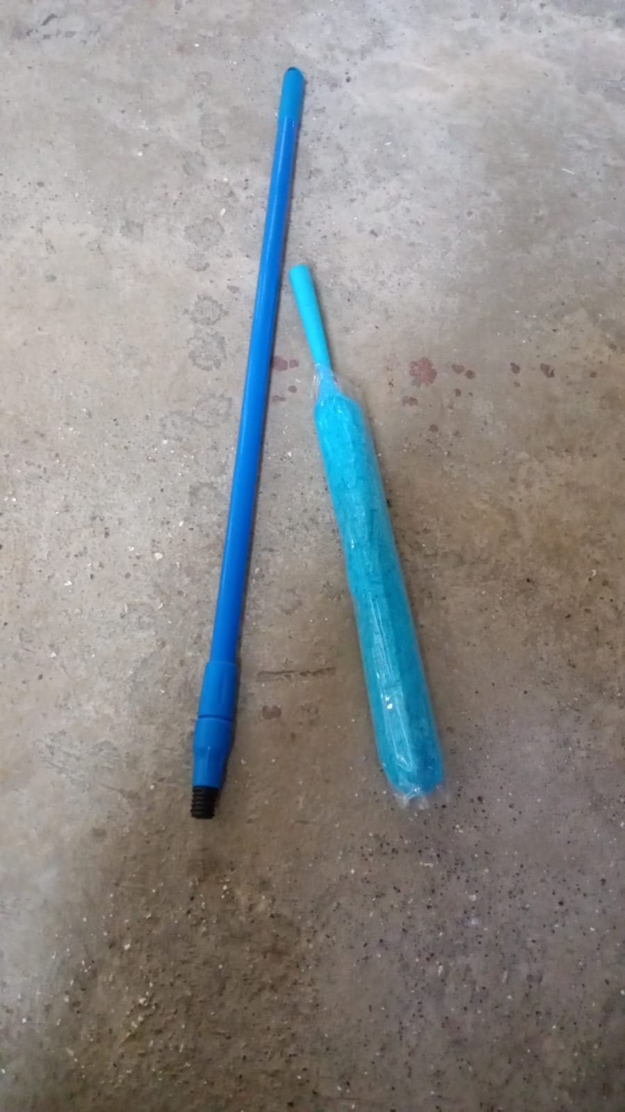 Long Handle Dust Cleaning Brush, Adjustable Microfiber dust Brush, Foldable Home appliances Ceiling Cleaner, Latest Home Improvement Products Your Brand