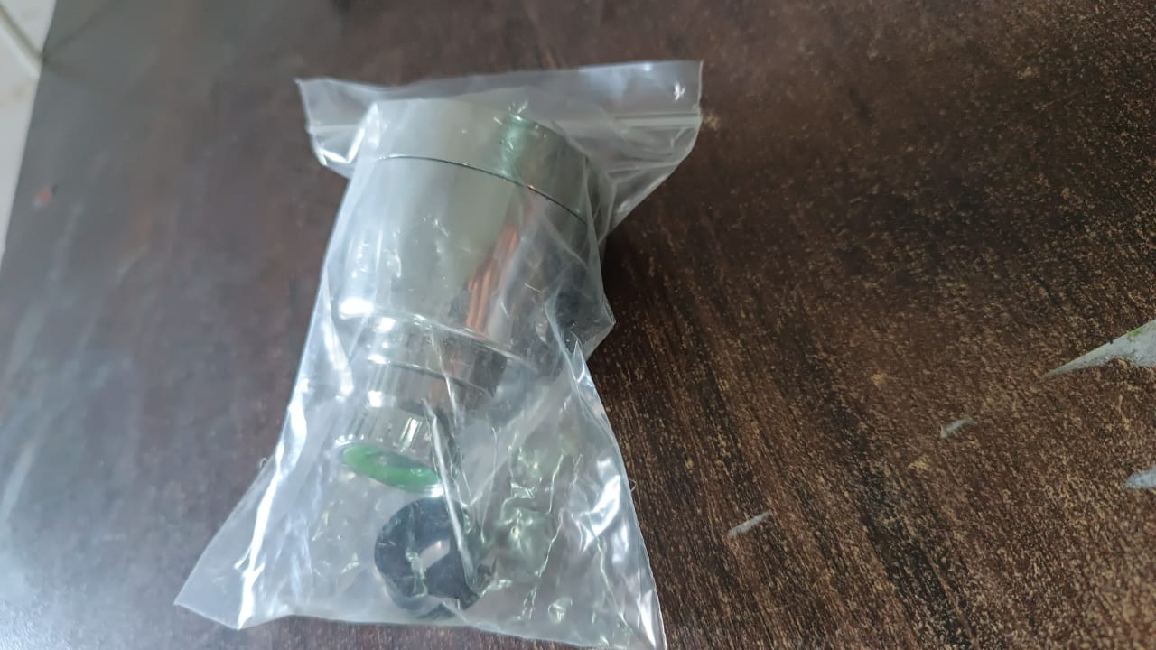 Plastic 360 Degree Rotating Water-Saving Faucet Sprayer Head (1 Pc) Your Brand