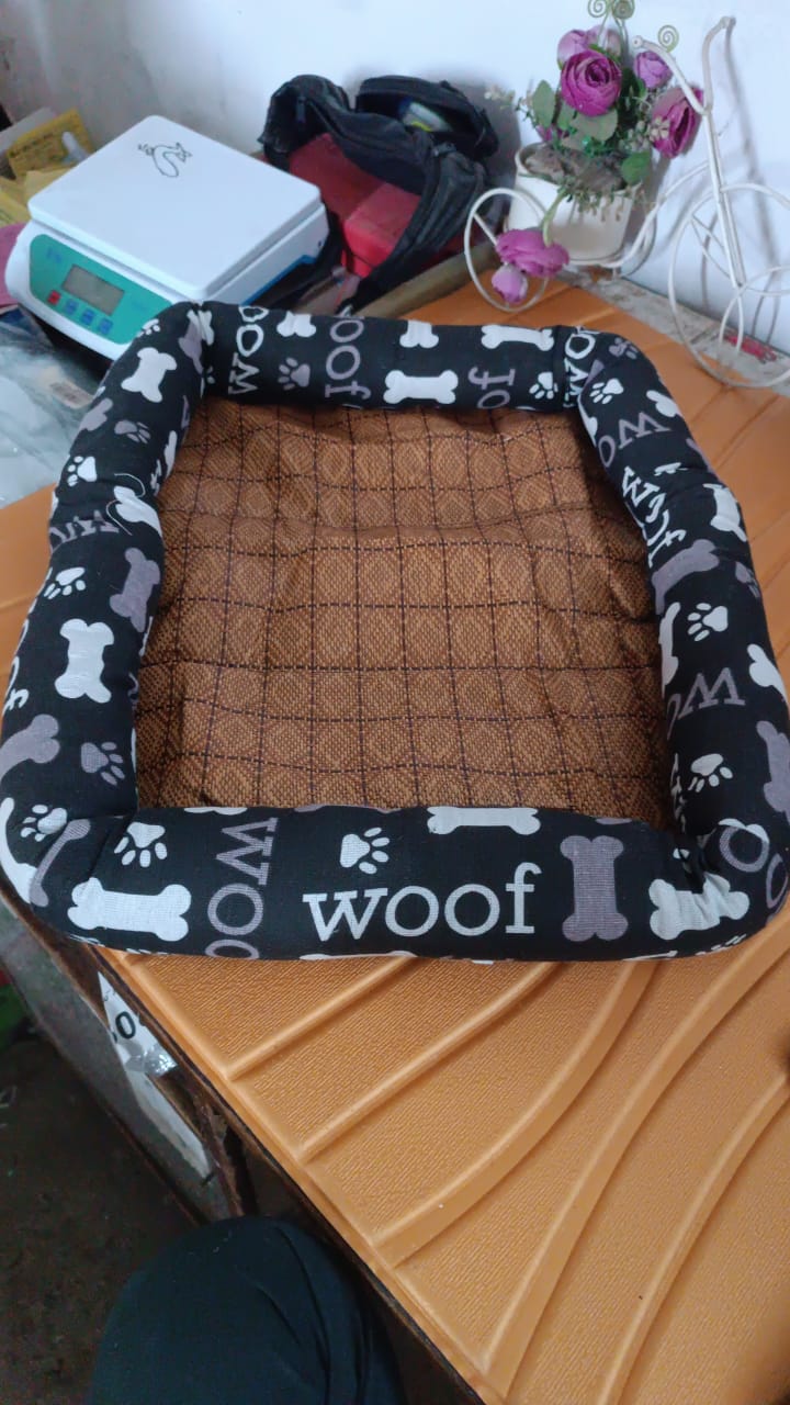 Pet Cooling Mat / Bed Cooling Pad for Dogs (1 Pc) Your Brand