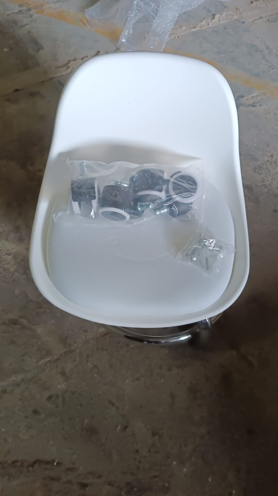 Heavy Duty Round Rolling Stool with Wheels Pedicure Stool (1 pc) Your Brand