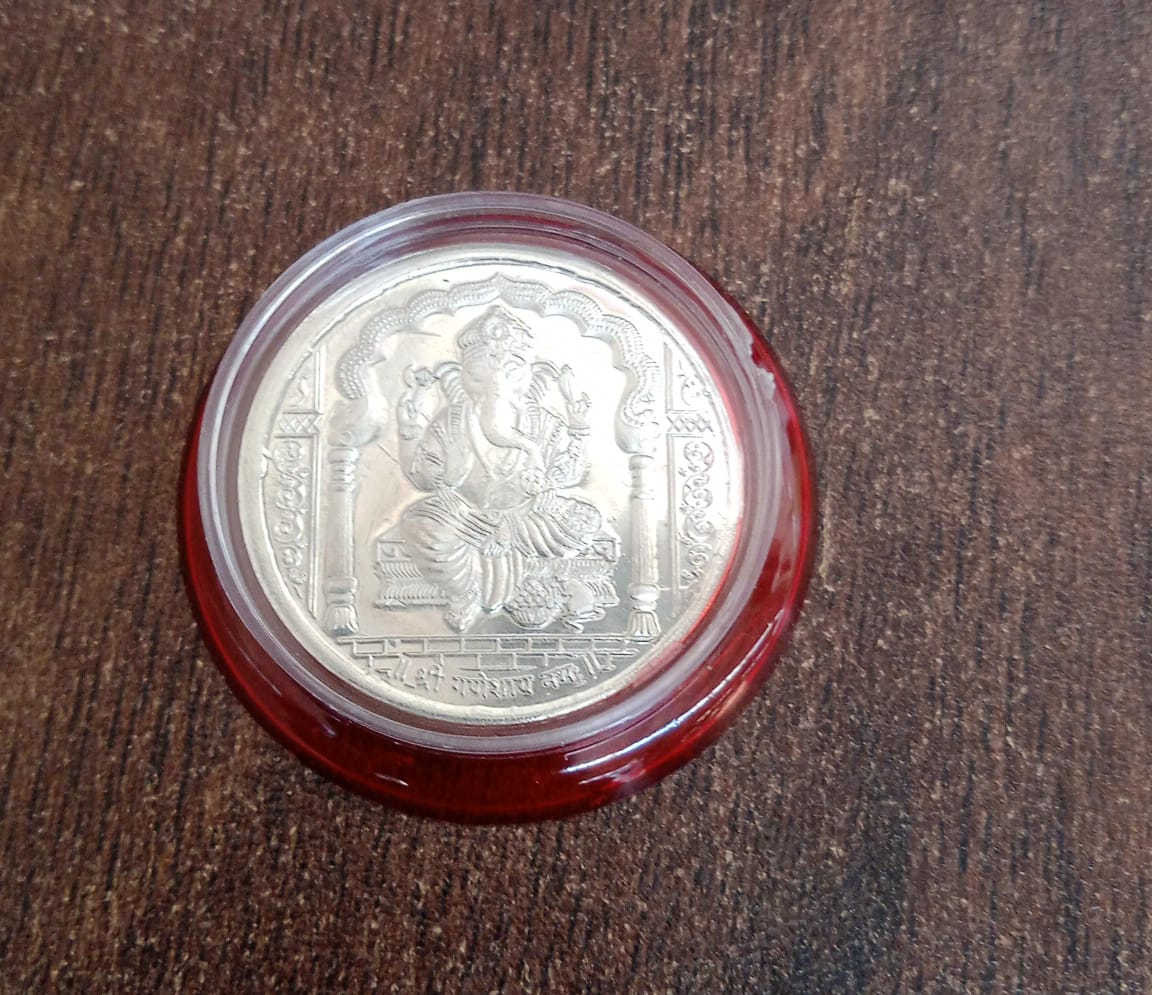 Ganesh Ji, Silver color Coin for Gift & Pooja | Silver Coin | Silver Coin / Diwali Gift (1 Pc / (Metal is not silver) Your Brand