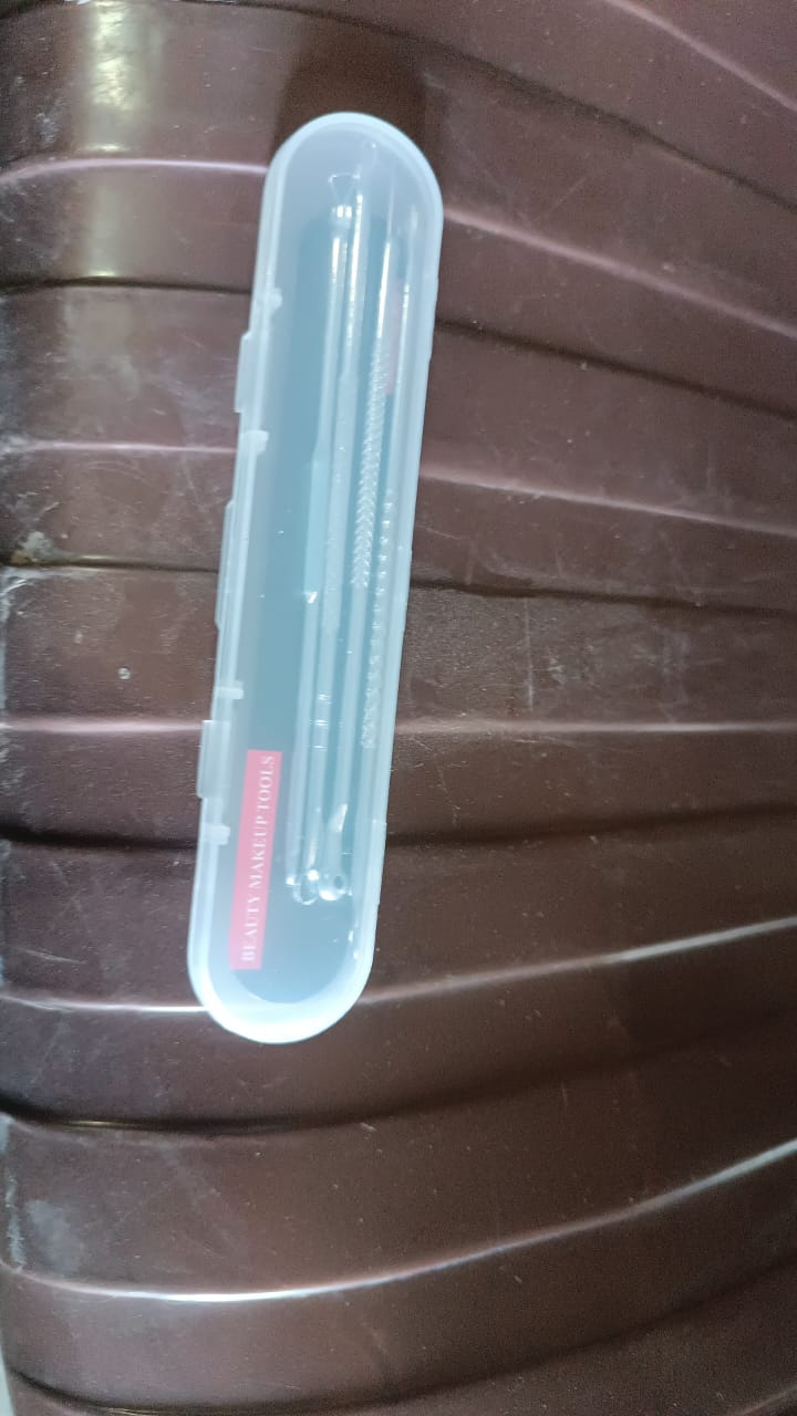 Blackhead Remover, 4-in-1 Stainless Steel Pimple Extractor Tool (1 Pc) Your Brand