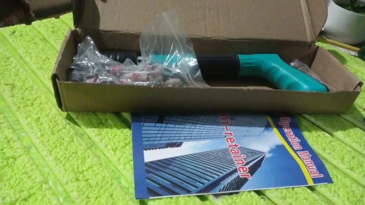 Manual Steel Nails Gun, Nail Wall Fastening Tool with 10 Nails (1 Set) Your Brand