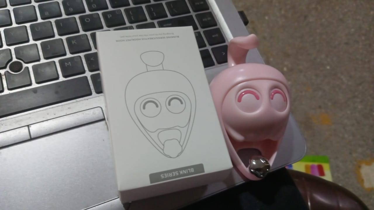 Creative Adhesive Coat Hook Wink Cat Hook (1 Pc) Your Brand