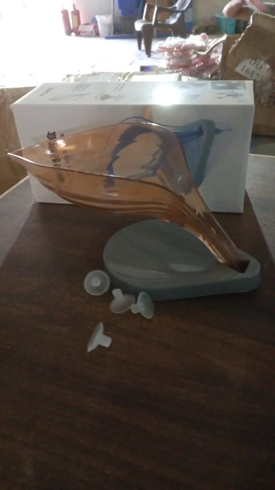 Plastic Leaf Shape Soap Box, Soap Holder (1 Pc / With Color Box) Your Brand