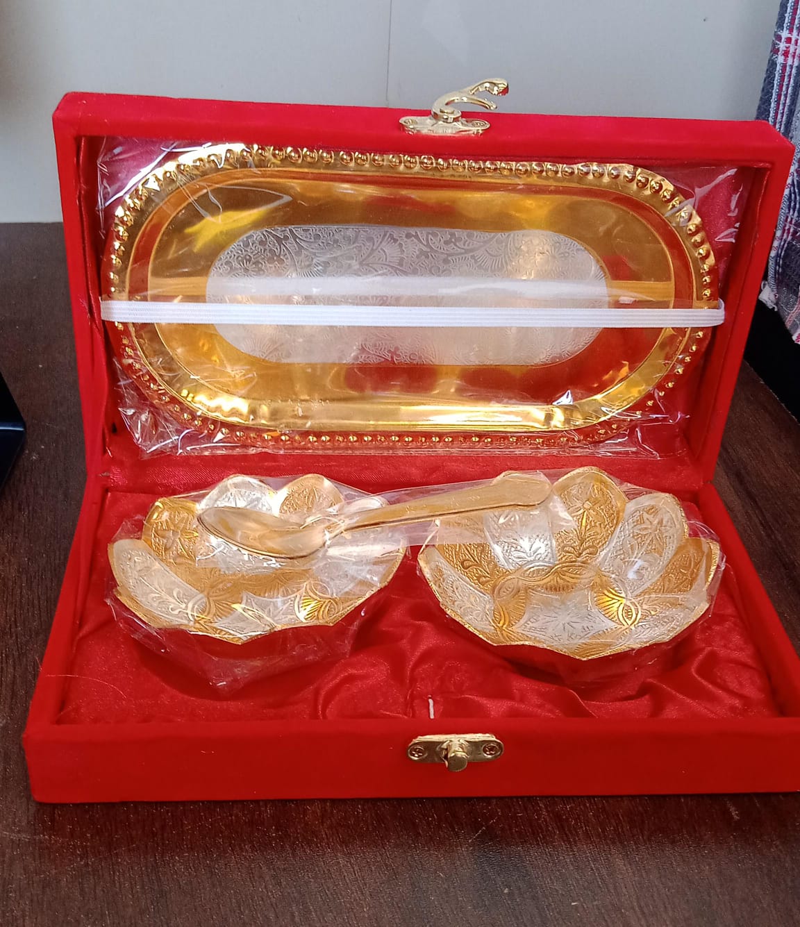 5in1 Gold Silver Plated 2 Bowl 2 Spoon Tray Set Brass with Red Velvet Gift Box Serving Dry Fruits Desserts Gift Your Brand