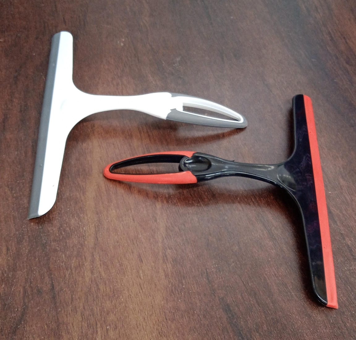 Plastic Kitchen Wiper | Ideal for Kitchen Platform, Windows, Glass, & Car Windshield | Silicone Head | Multicolor | Pack of 1 pc Your Brand