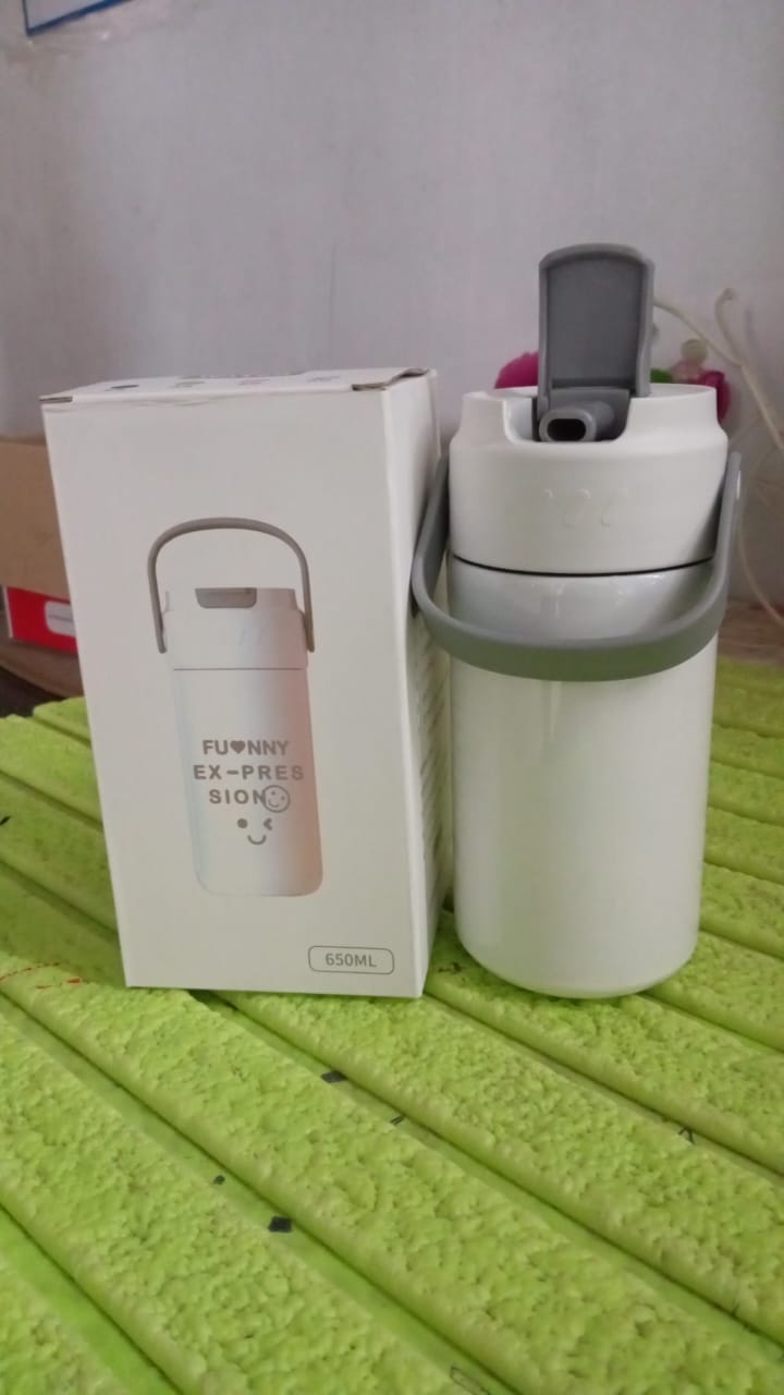 Stainless Steel Mug / Bottle Vacuum Insulated Cup With Handle, Small Cup & Straw (650 ML) Your Brand