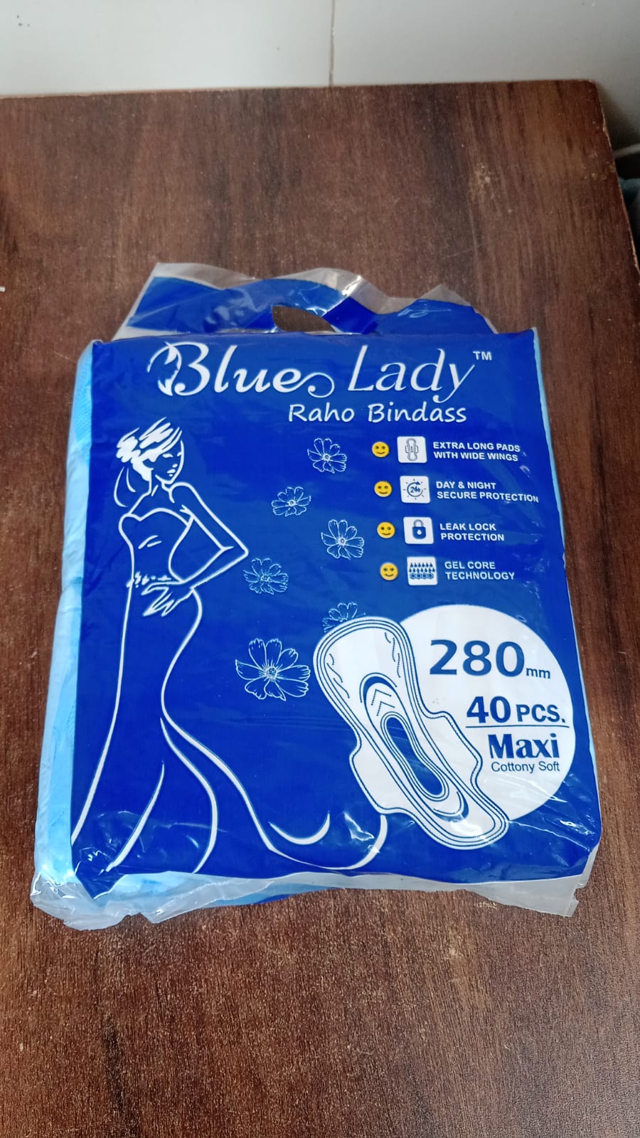 Blue Lady Extra Long Pads With Wides Wings Sanitary Pads – 280 mm, 40-Pack Your Brand