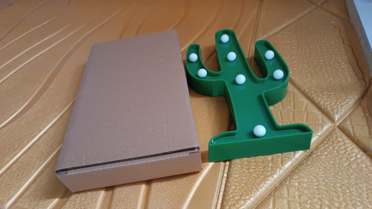 LED Cactus Light, LED Desk Lamp, LED Table Lamp (1 Pc / Battery not Included) Your Brand