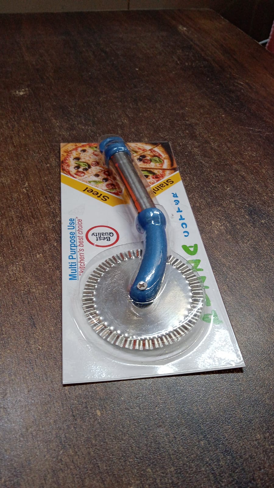 Multi Purpose Use Curly Pizza Cutter / Pastry Cutter / Sandwiches Cutter (1 Pc) Your Brand