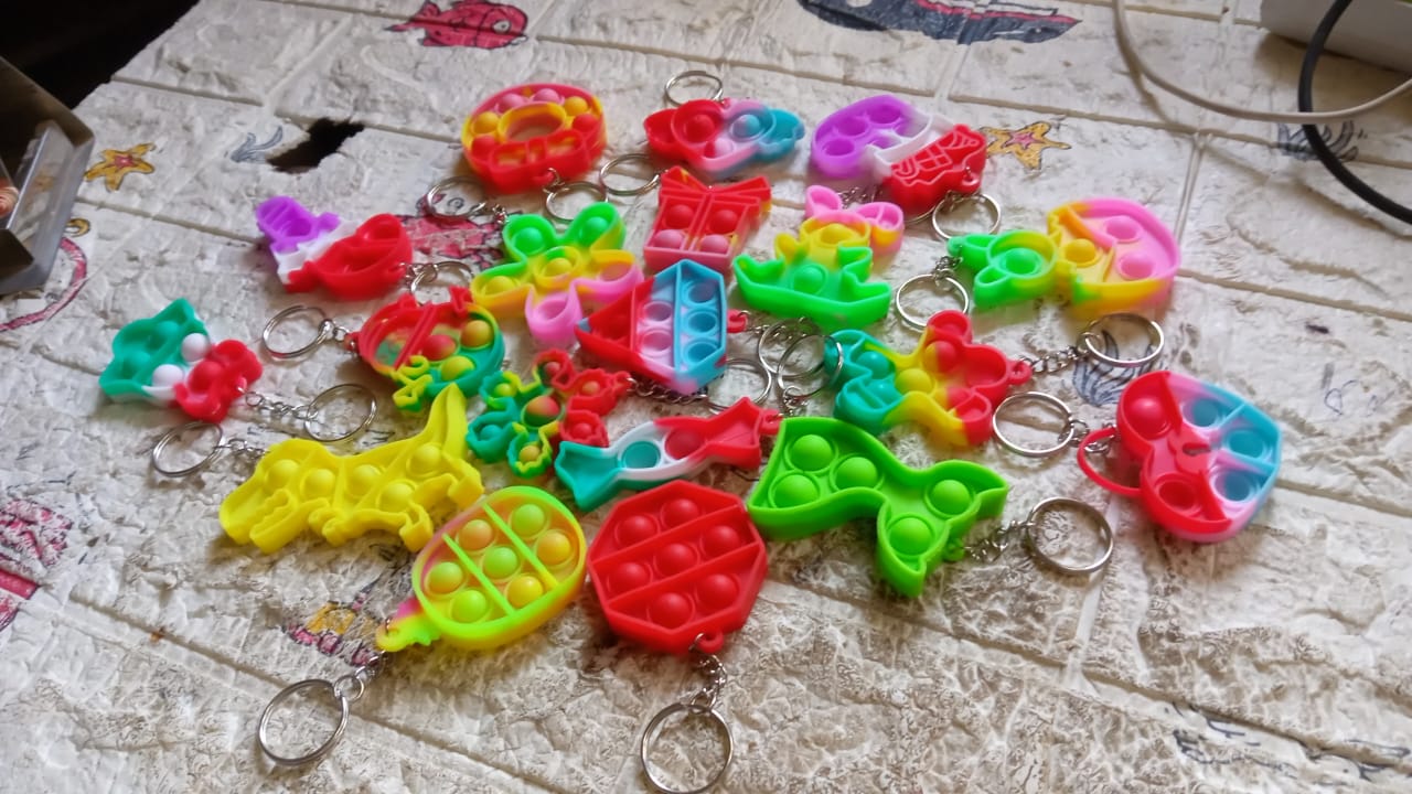 Compact Silicone Pop it Keychain Toy - Birthday Return Gift of Kids - Portable Bubble Popping Fun Stress Relief Fidget Toy (mix design | 1 Pc) Your Brand