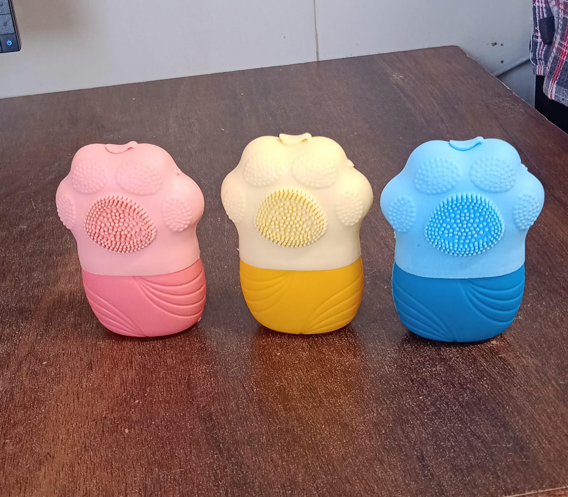 Silicone Face Ice Cubes (1 pc) Your Brand