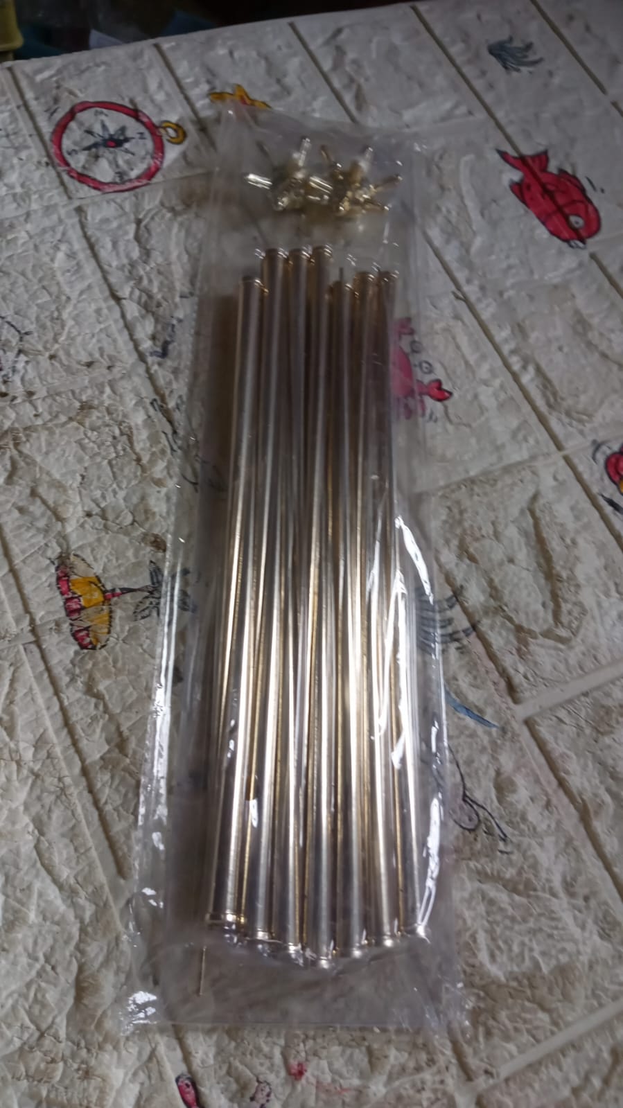 3D Gold Star Hanging Decoration Star, Acrylic Look Hanging Luminous Star for Windows, Home, Garden Festive Embellishments for Holiday Parties Weddings Birthday Home Decoration (Big) Your Brand