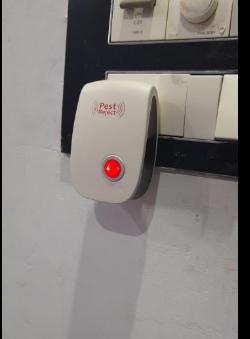 Ultrasonic Pest Repeller for Mosquito, Cockroaches, etc (Pack of 2) Roposo Clout