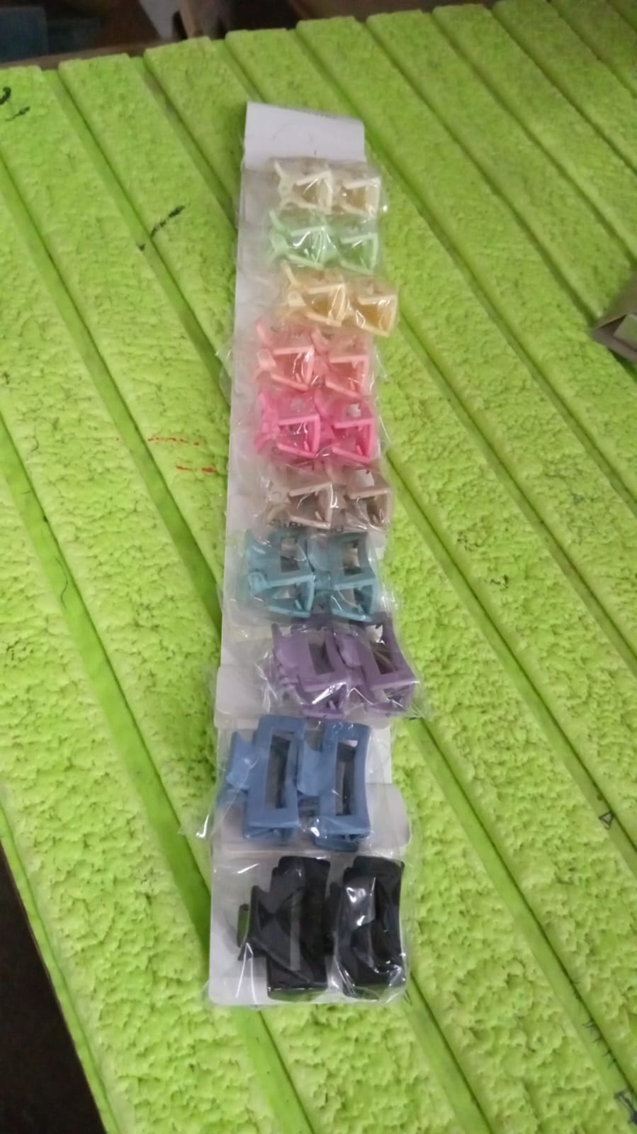 Matt Mini Hair Claw (2 Pc / Mix Colors) Your Brand