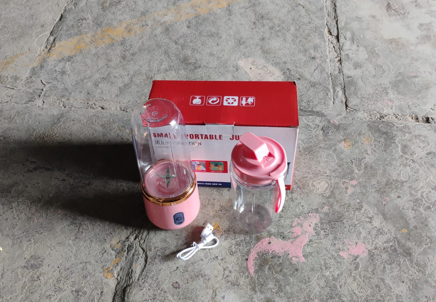 Portable Small Juicer Blender With Water Bottle / Cup (2 Pc Set) Your Brand