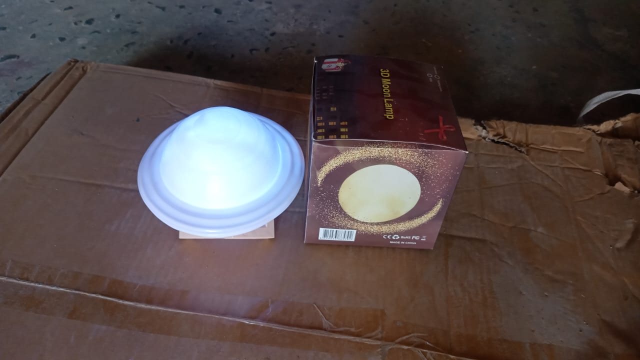 3D Saturn Lamp Home Decoration Bedside Night Light With Base (1 pc / Multicolor) Your Brand