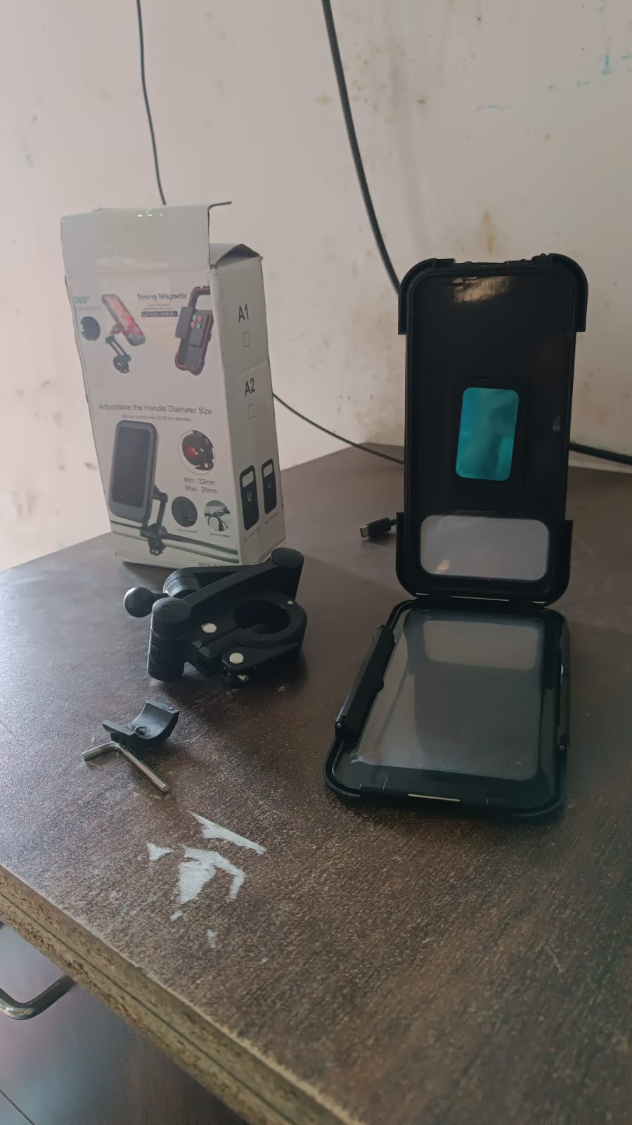 360 Rotation Bike Phone Mount Waterproof Cell Phone Holder (1 Pc) Your Brand