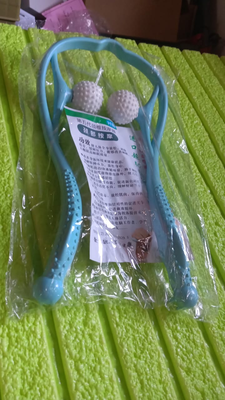 Neck Shoulder Massager, 13.5x7.08in Portable Relieving the Back for Men Relieving the Waist Women Your Brand