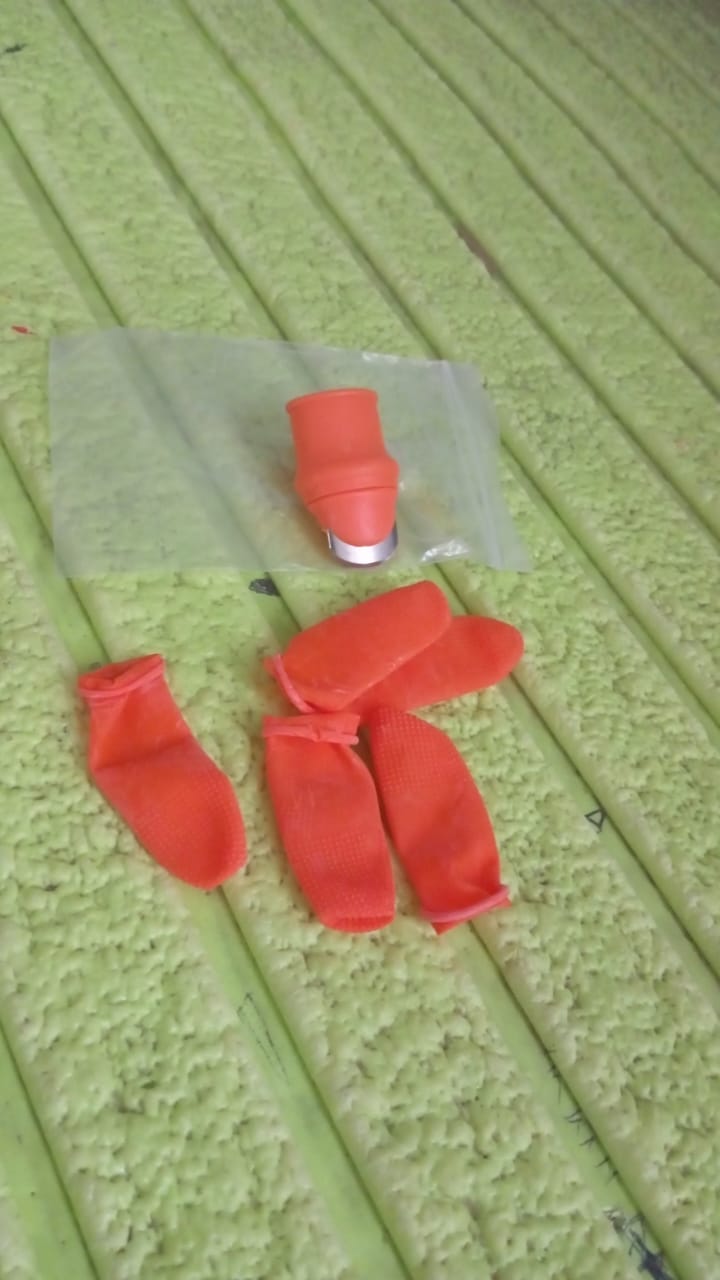 Thumb Knife 4 Finger Cutter Kitchen Knife Set (Set of 1) Your Brand