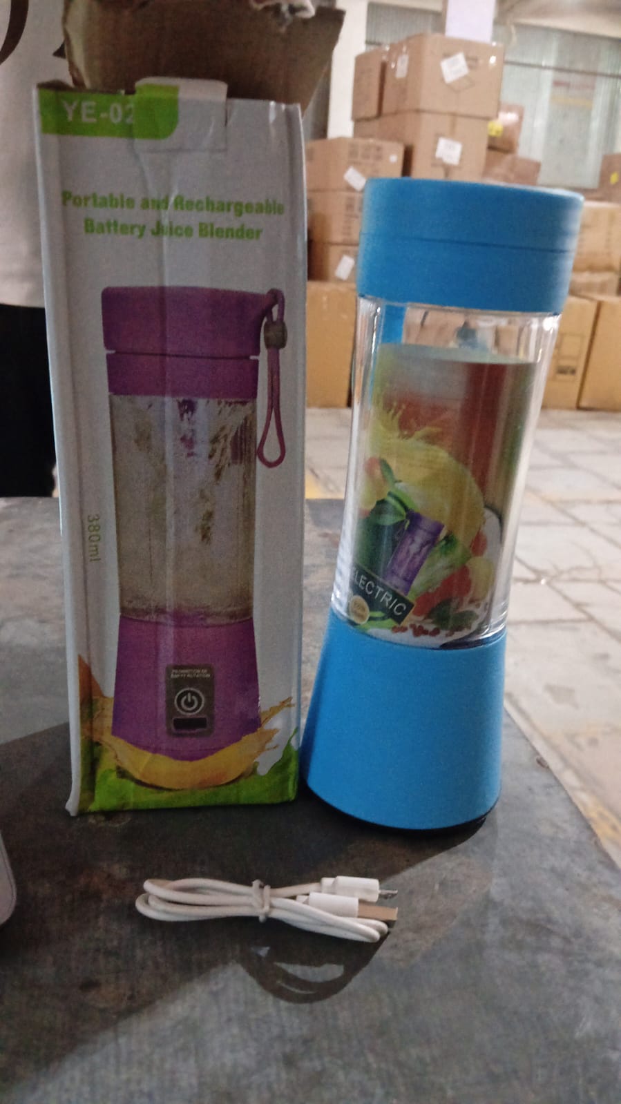 Portable Electric USB Juice Maker Juicer Bottle Blender, Grinder Mixer, 4 Blades Rechargeable Bottle (380 ML / Mix Color) Your Brand