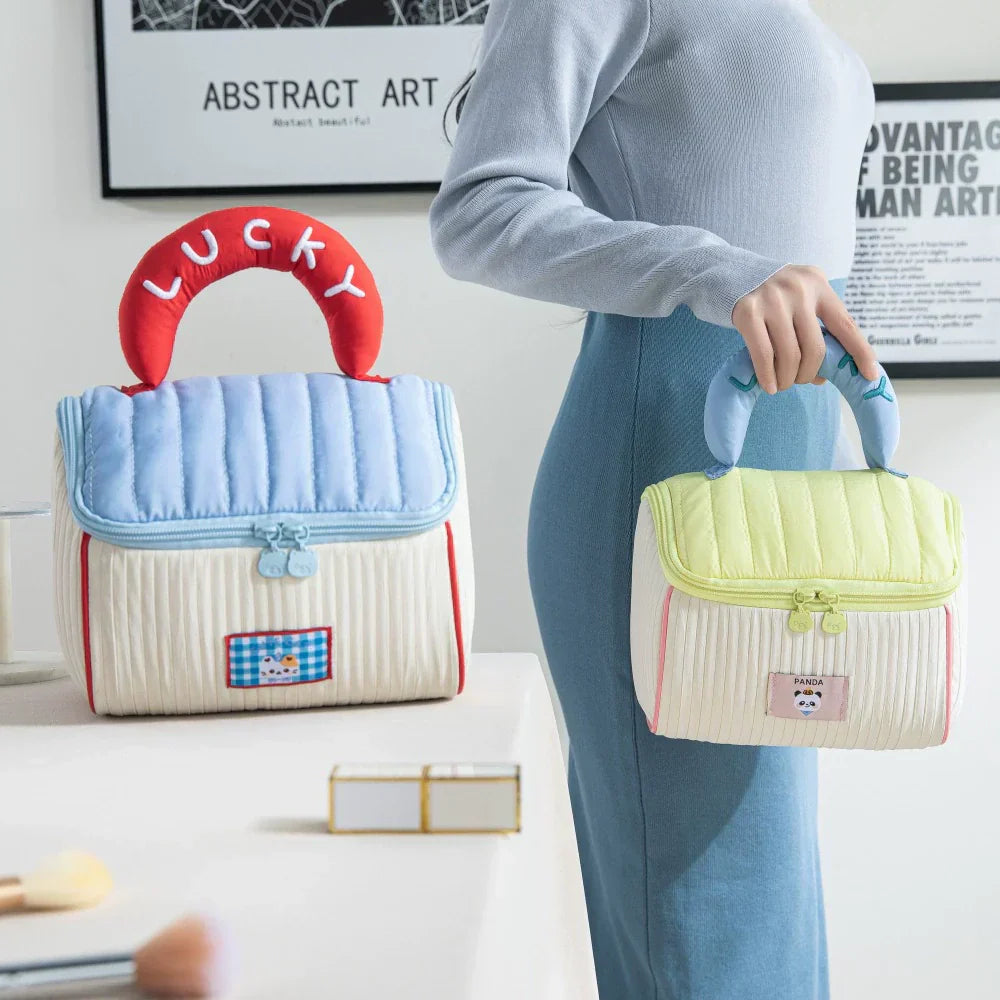 Portable Lucky Handle Makeup Storage Bag