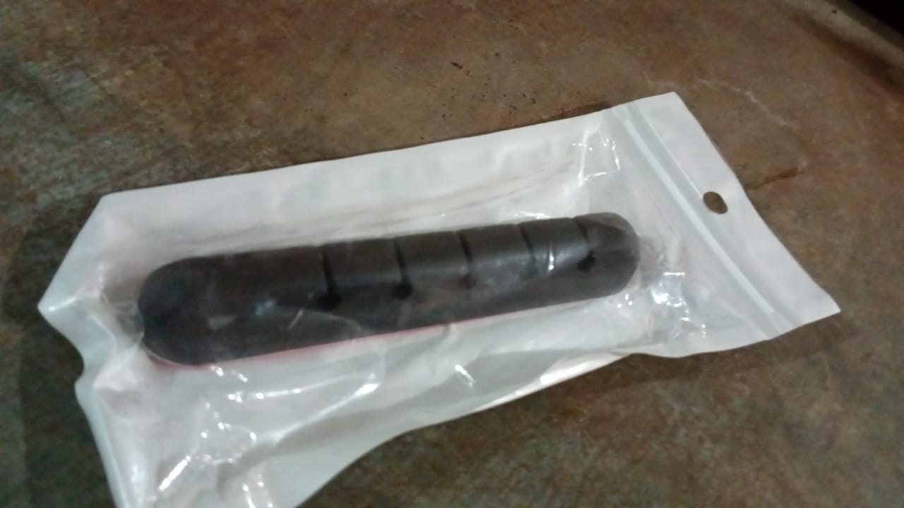 5 Slot Cable Clips - Silicone Adhesive Cord Management Organizer (1 Pc / 5 Slot) Your Brand