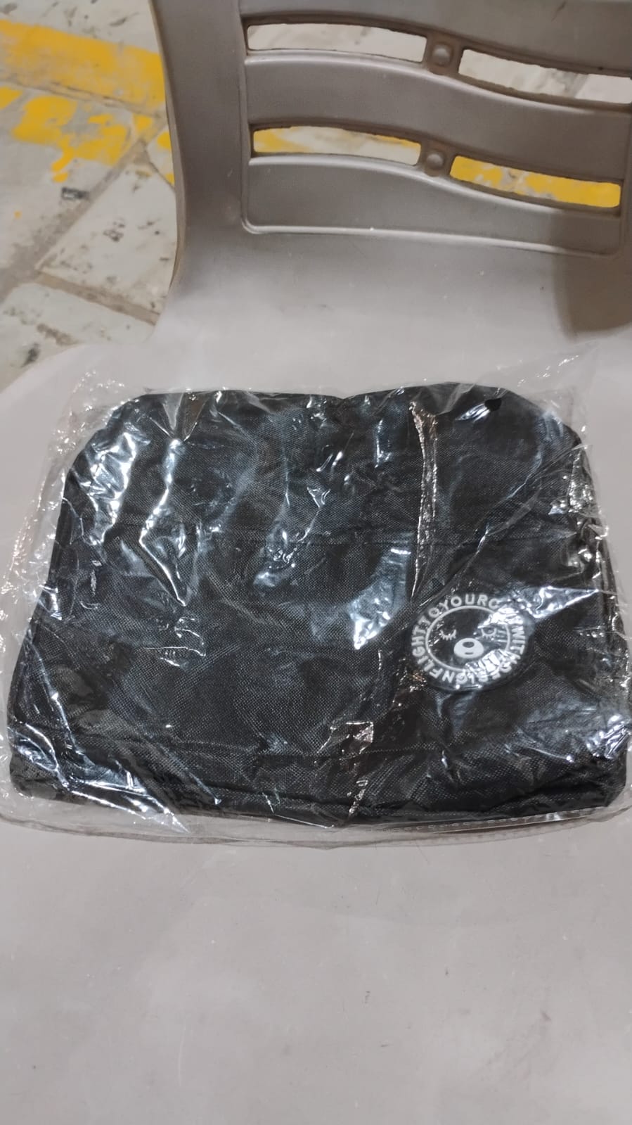 Lunch Box Bag for Women Men Insulated Lunch Bag With Zipper (1 Pc / Mix Color) Your Brand