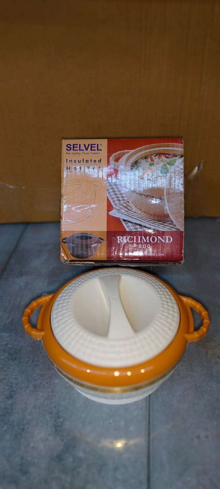 Insulated Hot Pot With Inner Stainless Steel Serving Casserole with Lid (800 ML Approx) Your Brand