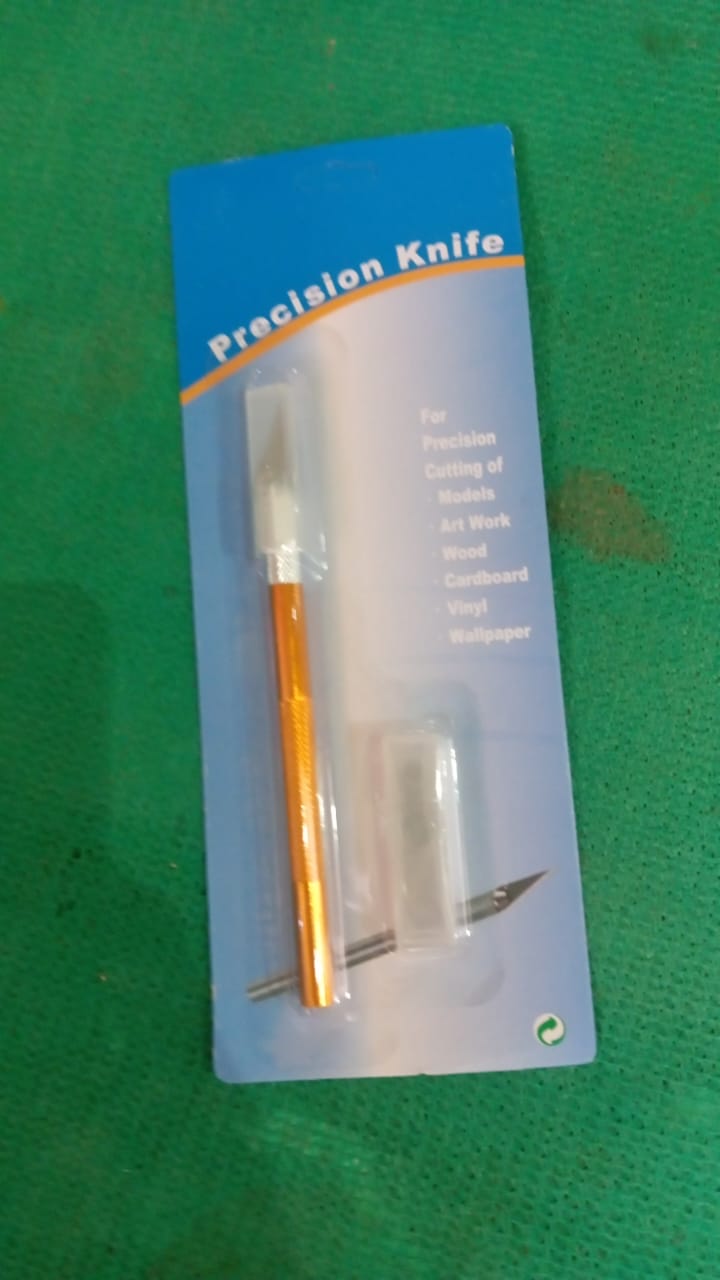 Precision Electronic Spices Hand Repair Cutting Knife with 5 Extra Sharp Blade (1 Set) Your Brand