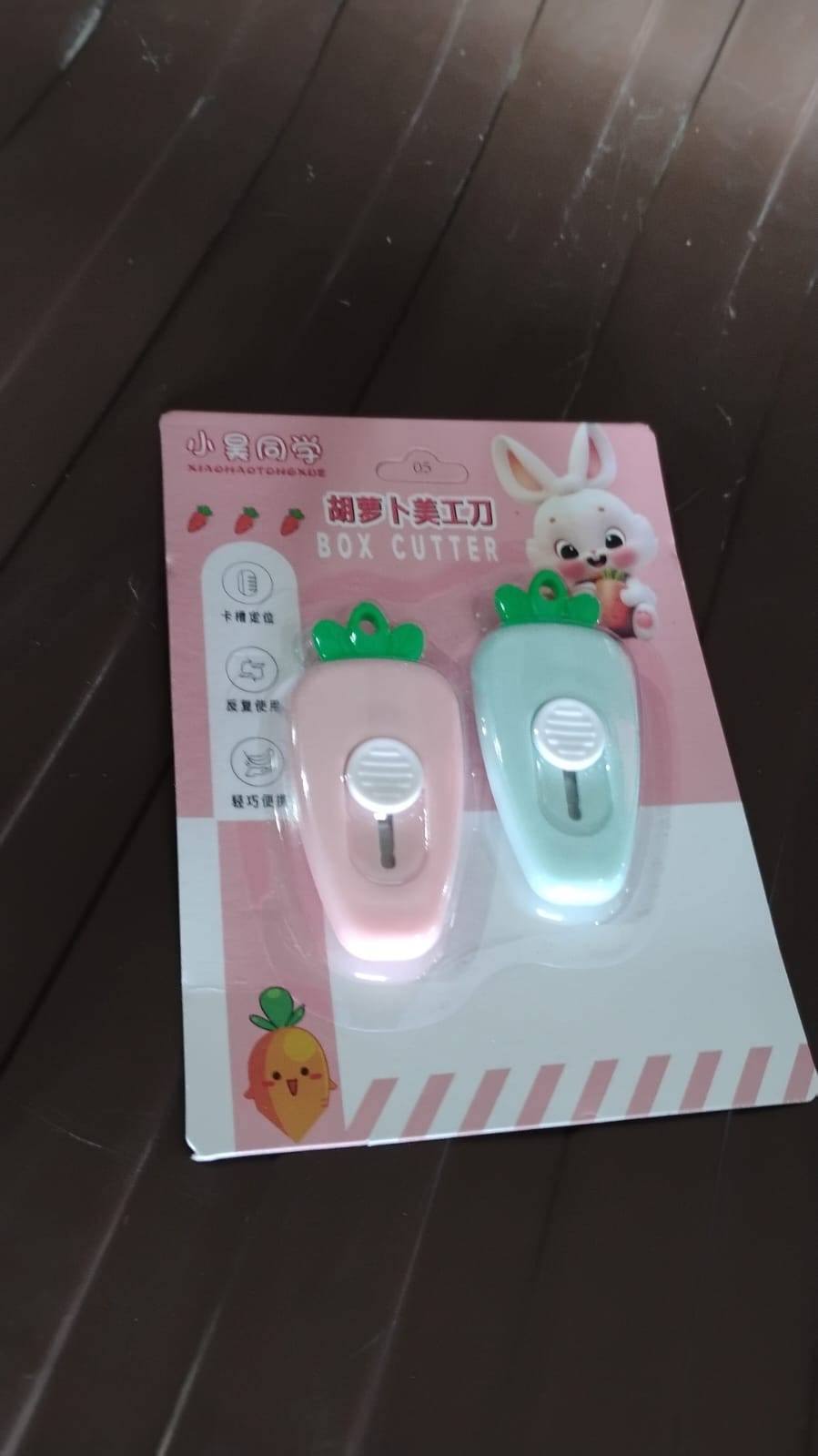 Mini Retractable Utility Knife Cute Style Box Cutter Back to School Supplies Portable Utility Pocket Knife (2 Pc) Your Brand