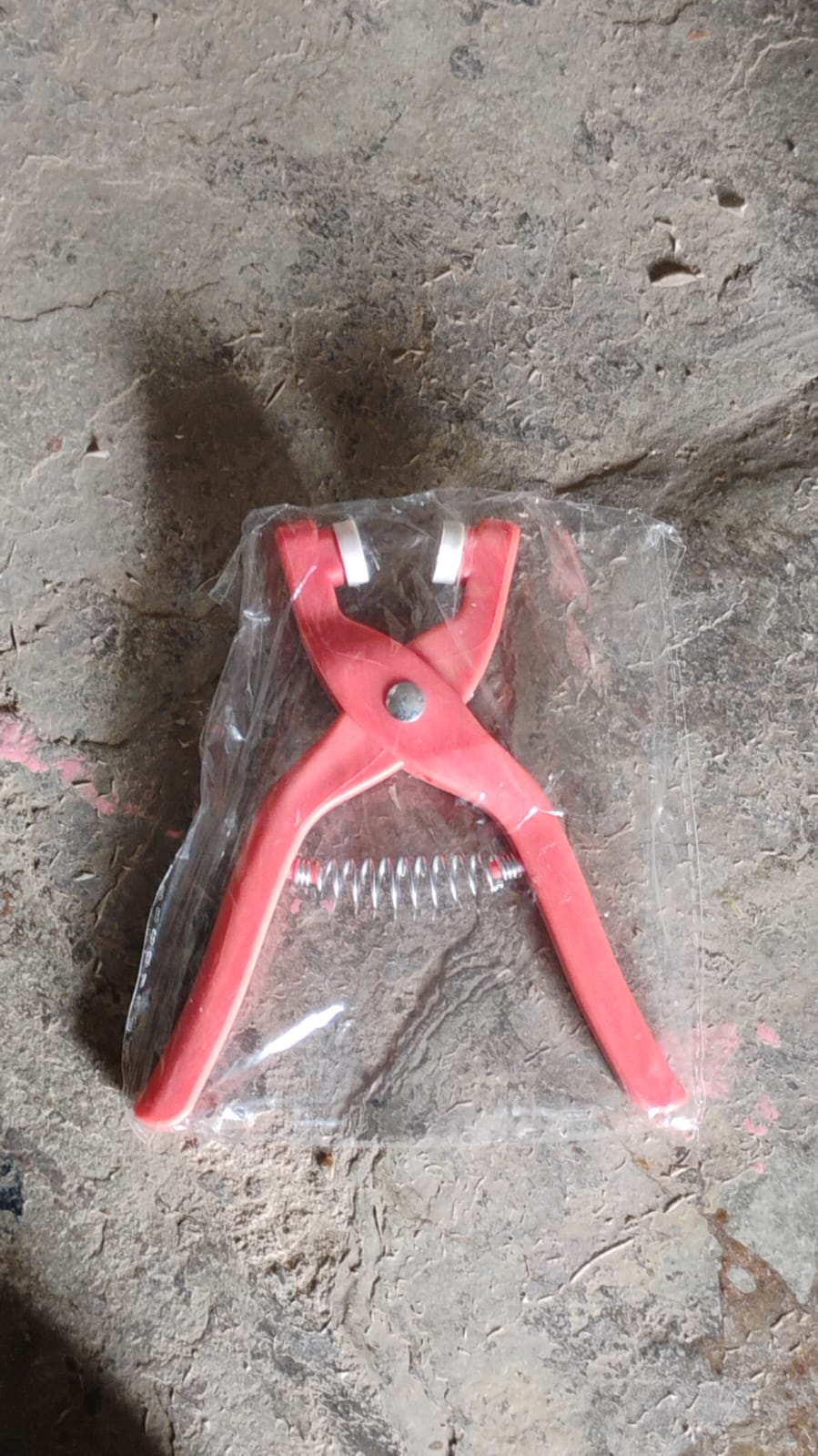 Hole Pliers Eyelets for Clothes Buckle Installation Tool for Clothing Sewing (1 Pc) Your Brand