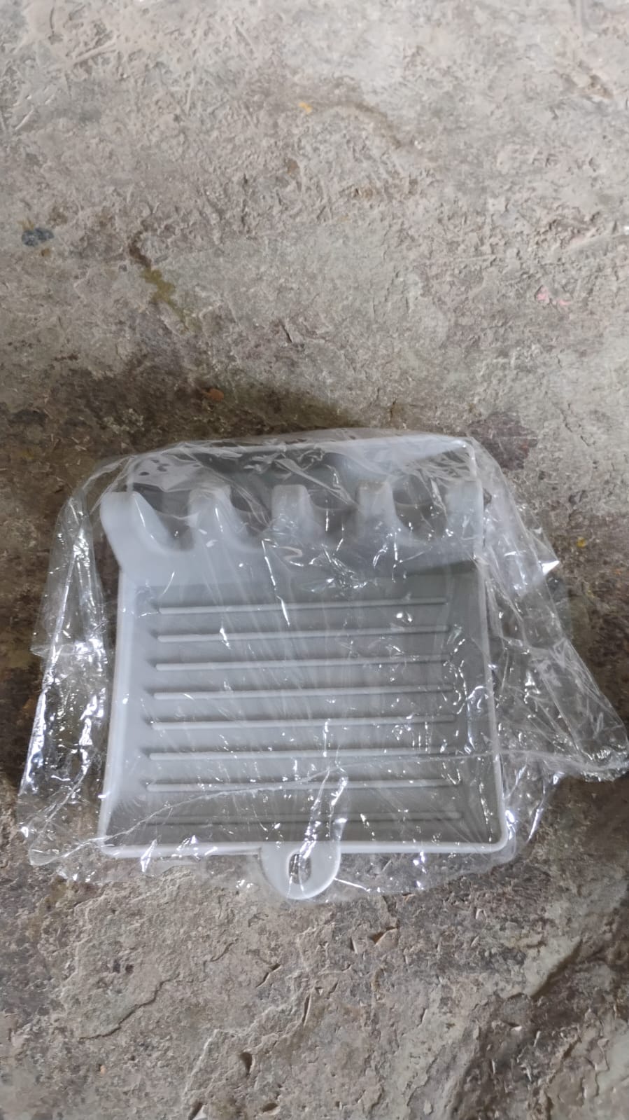 4-Slots Plastic Multifunctional Spoon Holders Fork Spatula Rack (1 Pc) Your Brand