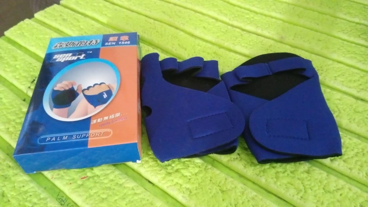 Palm Support Gloves Half Finger Gym Exercise Training Gloves Outdoor (1 Pair / With Color Box) Your Brand