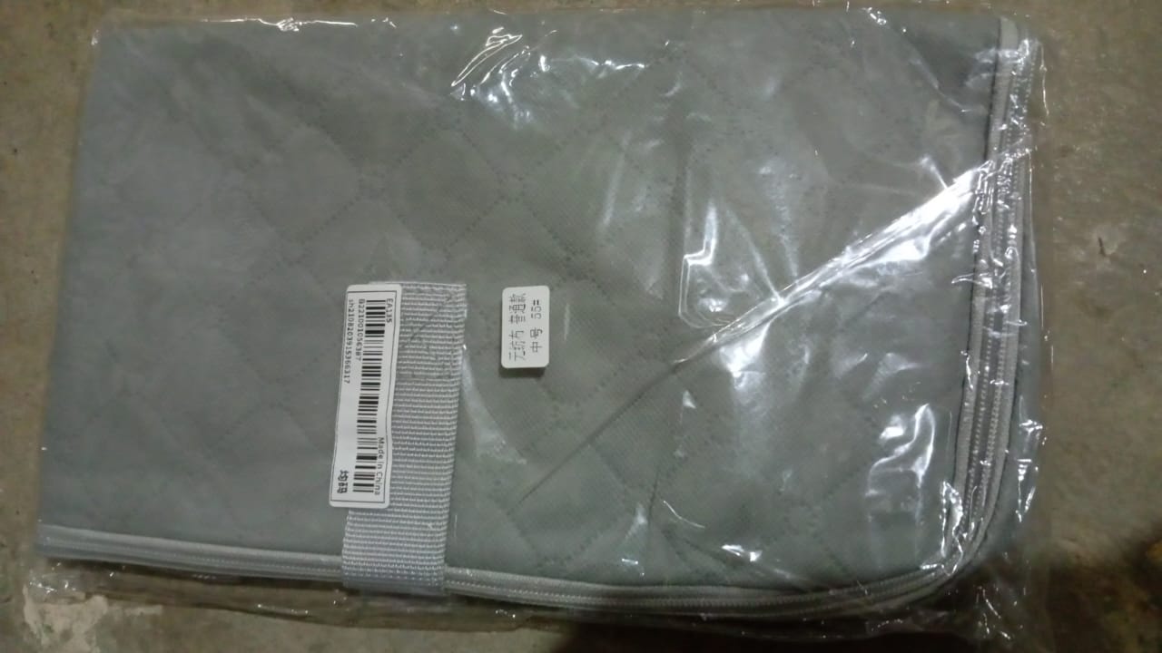 Multi-Purpose Large Capacity Bag with Zip Closure (55×35 CM / 1 Pc) Your Brand