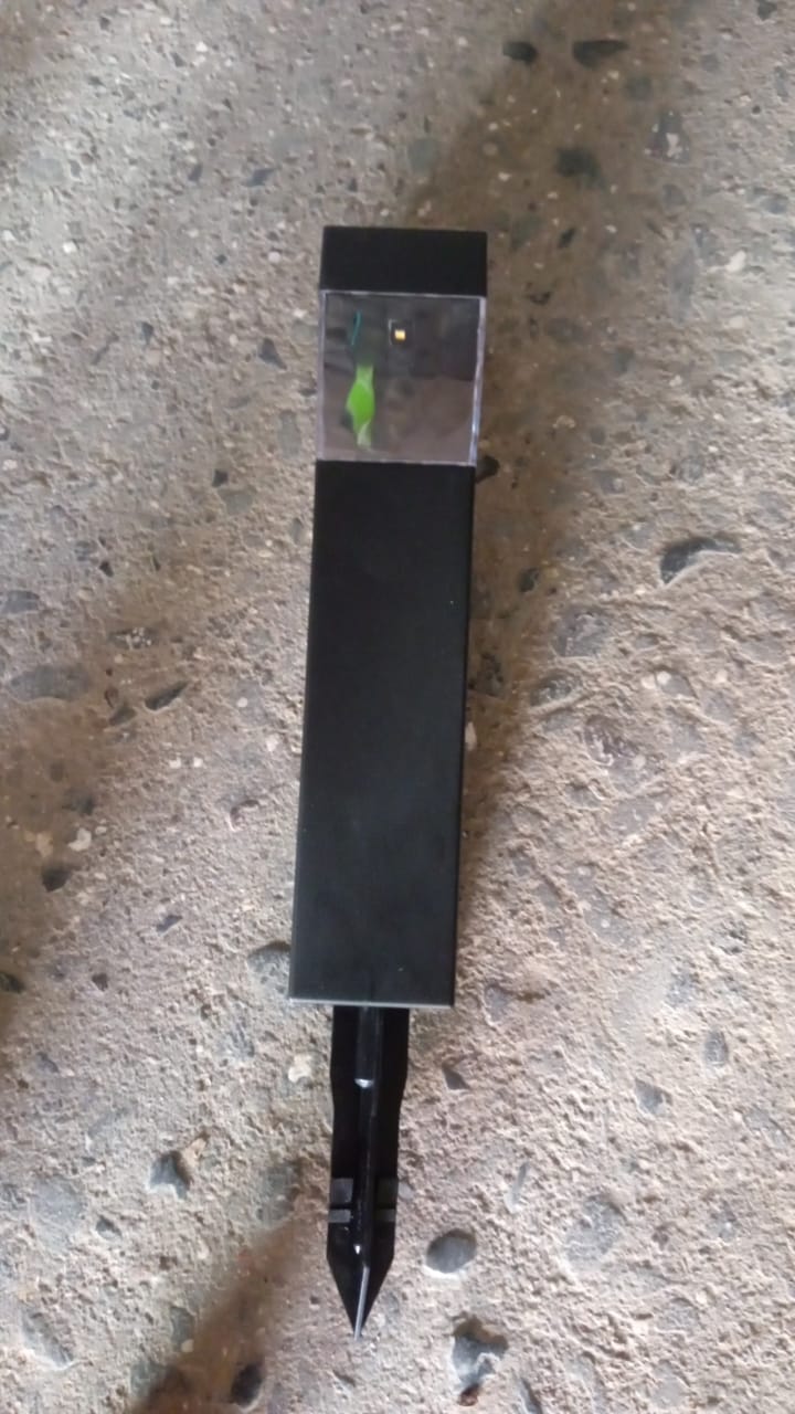 Big Garden Solar Light, Outdoor Garden Park Driveway Light (1 Pc) Your Brand