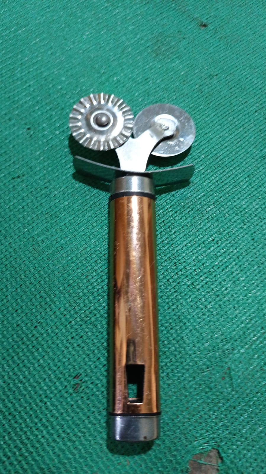 Pastry cutter wheel - Pie Crust Cutter Premium Double Cutter Wheel (1 Pc) Your Brand