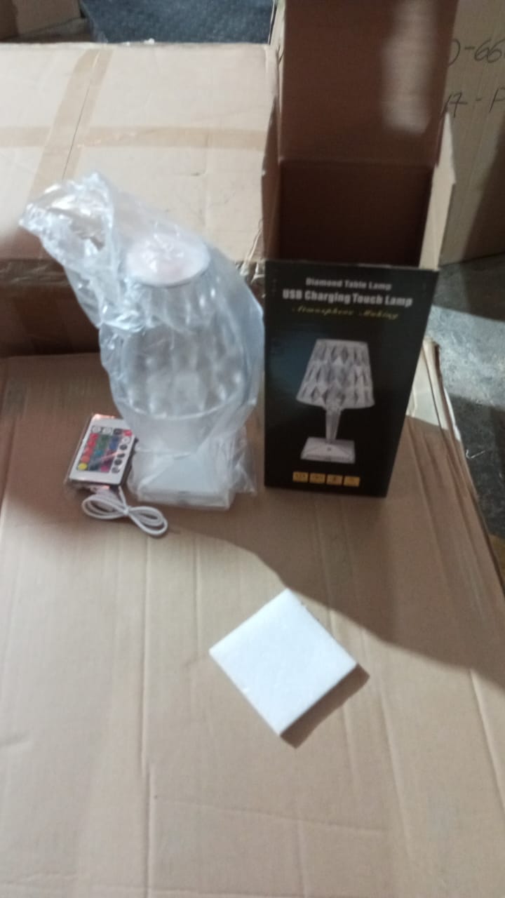 Romantic Crystal Table Lamp, Diamond Lamp, 16 Colors, 6 Brightness Level, Touch / Remote Control Switch, SUB Charging, Lampshade Night Light, Bedroom Bedside, Living Room Decoration Your Brand
