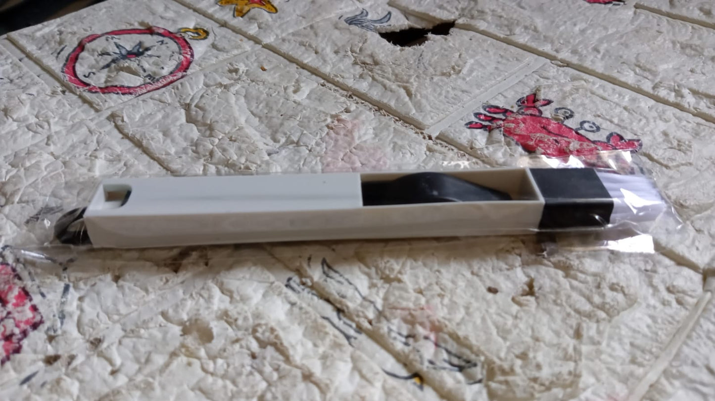 2 in 1 Multi-Function Plastic Window Slot Wardrobe Dust Removal Cleaning Brush Your Brand