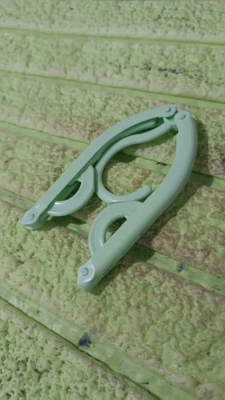 Travel Hangers, Portable Folding Clothes Hangers (1 Pc / Small) Your Brand