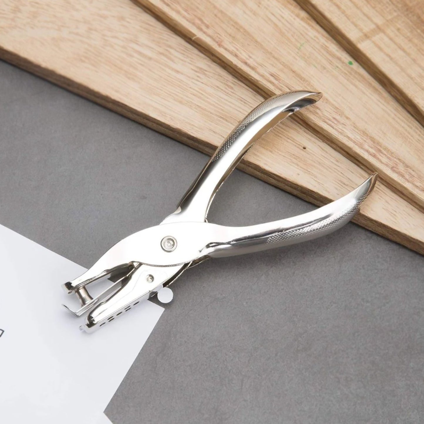 Crafts Single Hole Puncher (1 Pc)