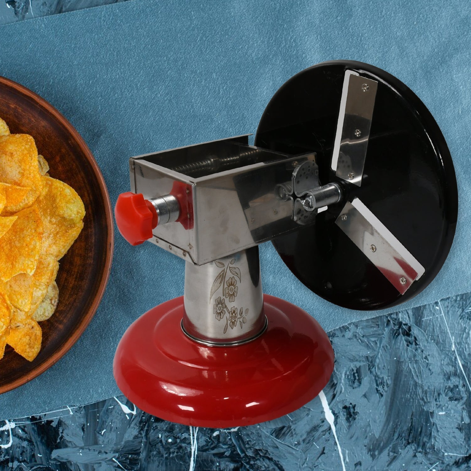 Stainless Steel Chips Maker and Vegetable Slicer for Kitchen Potato Slicer Graters and Chippers. Chips Maker is Suitable for Vegetable Cuttings. Chips Maker Consist Hard Coated Iron Wheel and Stand. Your Brand