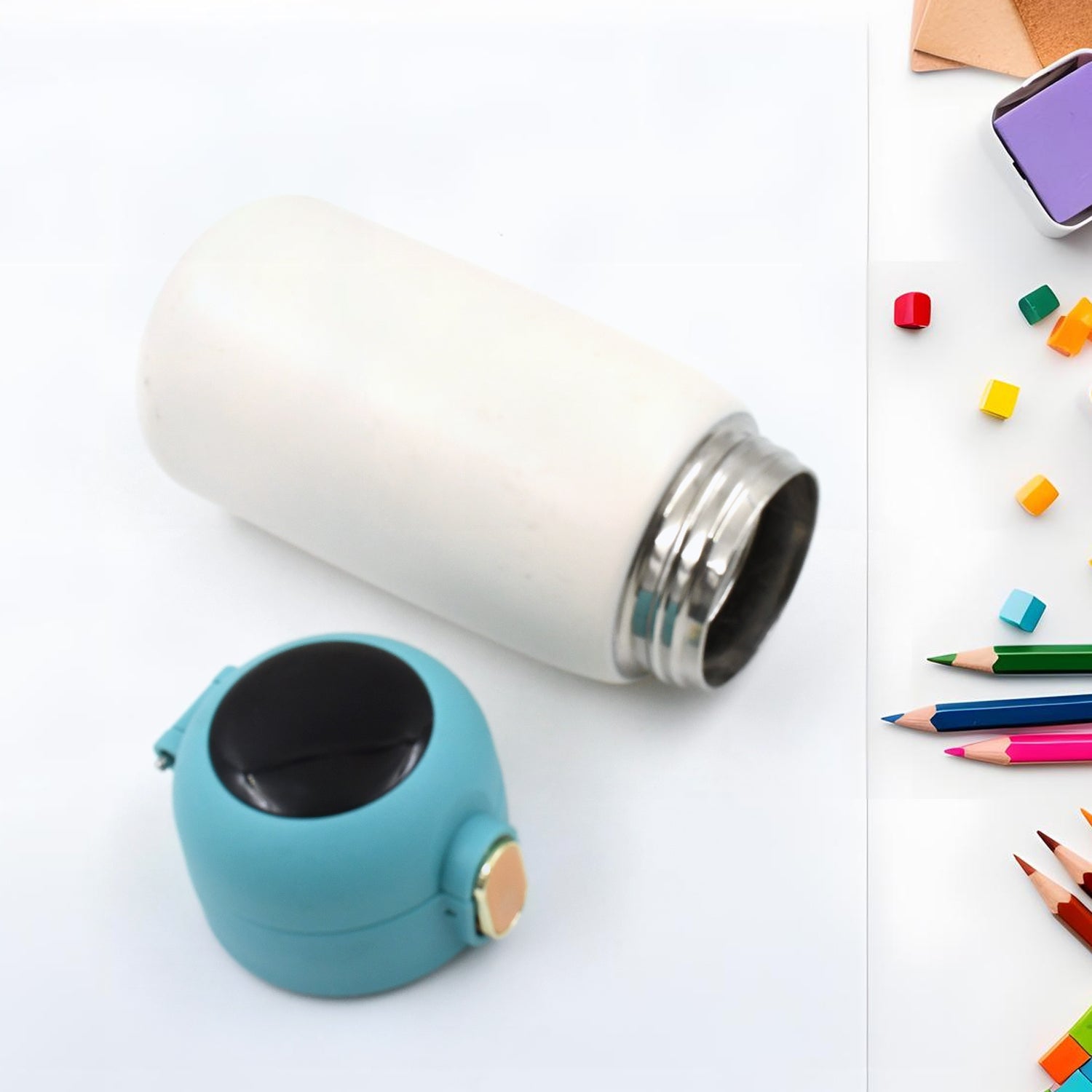 Smart Vacuum Insulated Water Bottle with LED Temperature Display (420 ML / Mix Design & Color) Your Brand