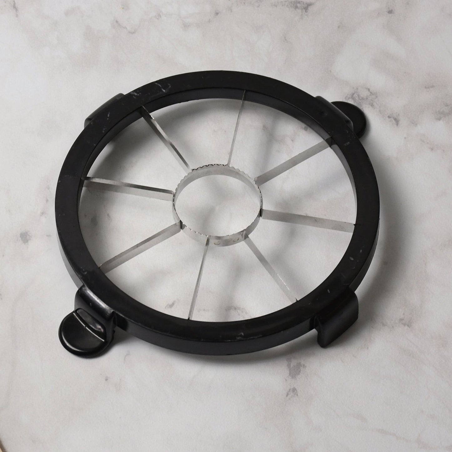 Stainless Steel 8 Blades Apple Slicer Corer Fruit Cutter and Divider Fruit Tool Your Brand